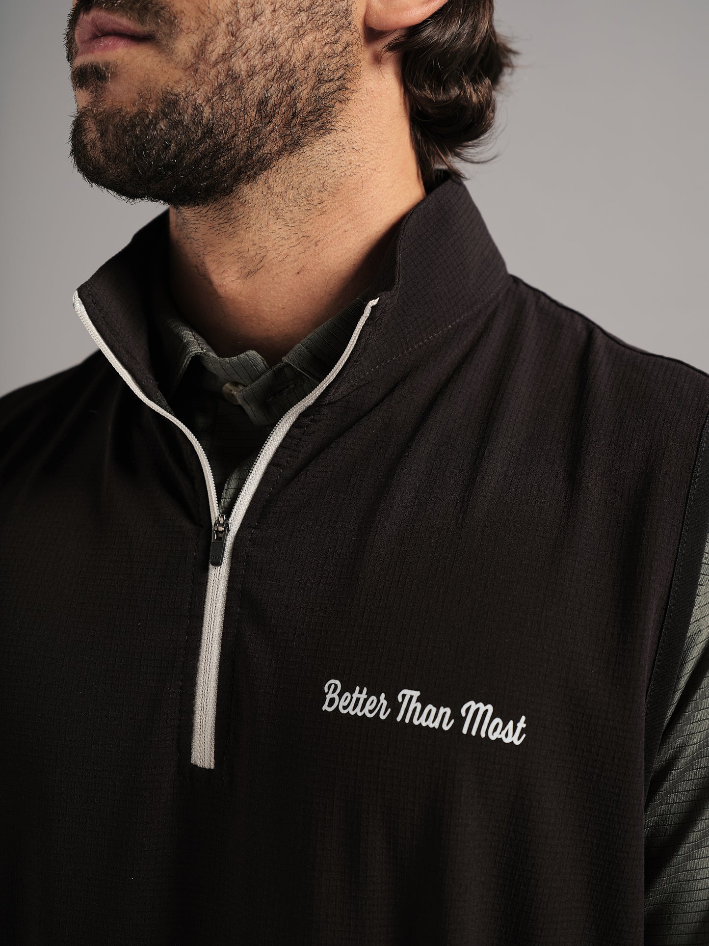 Chaleco Impermeable de Golf para Hombre Negro – Rendimiento y Protección – BTM Golf